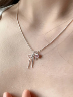 Kalpli Fiyonk Kolye Gümüş Kaplama Çelik Kadın Kolye - Pinterest Kolye