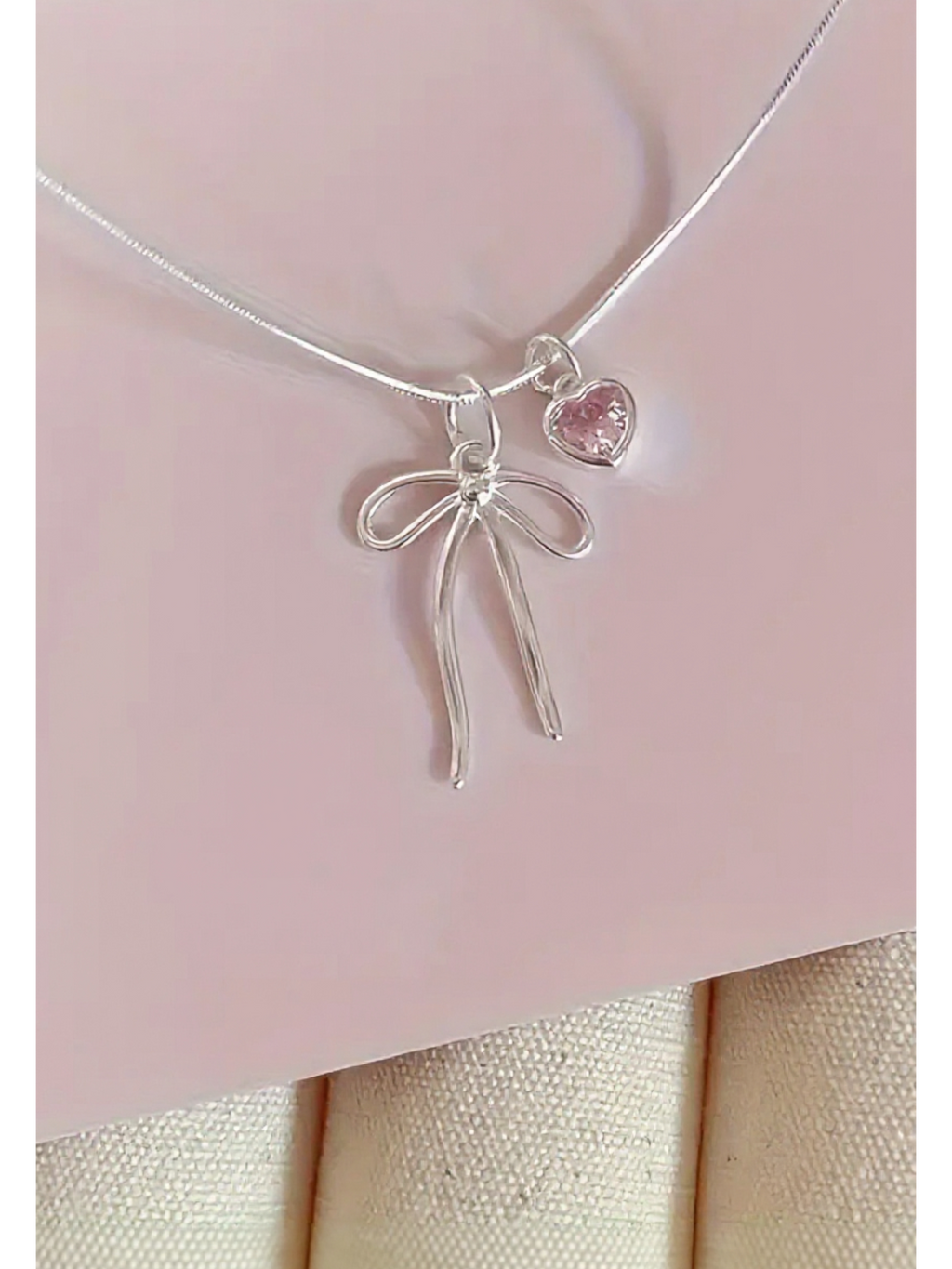 Kalpli Fiyonk Kolye Gümüş Kaplama Çelik Kadın Kolye - Pinterest Kolye