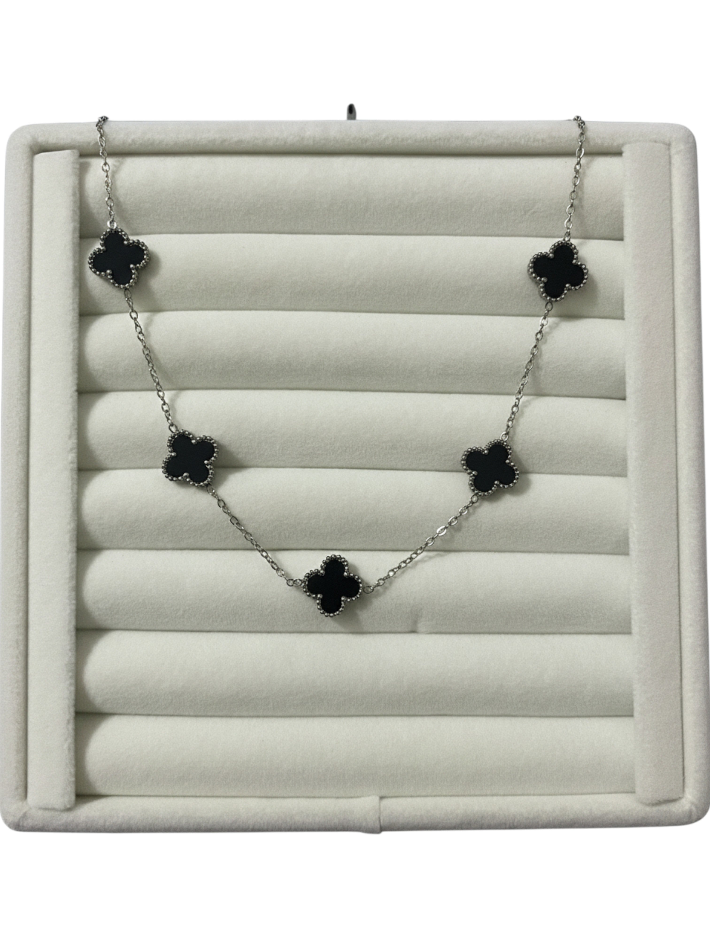 Yonca Modeli Gümüş Renk Siyah Taşlı Kadın Paslanmaz Çelik Kolye - Kararma Yapmaz Çift Taraflı