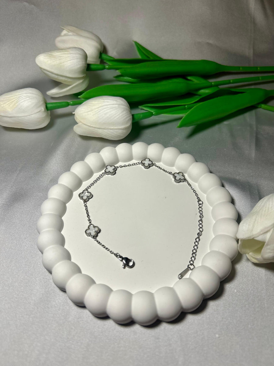 Mini Yonca Çelik Bileklik Modeli Unisex ürün görünümü