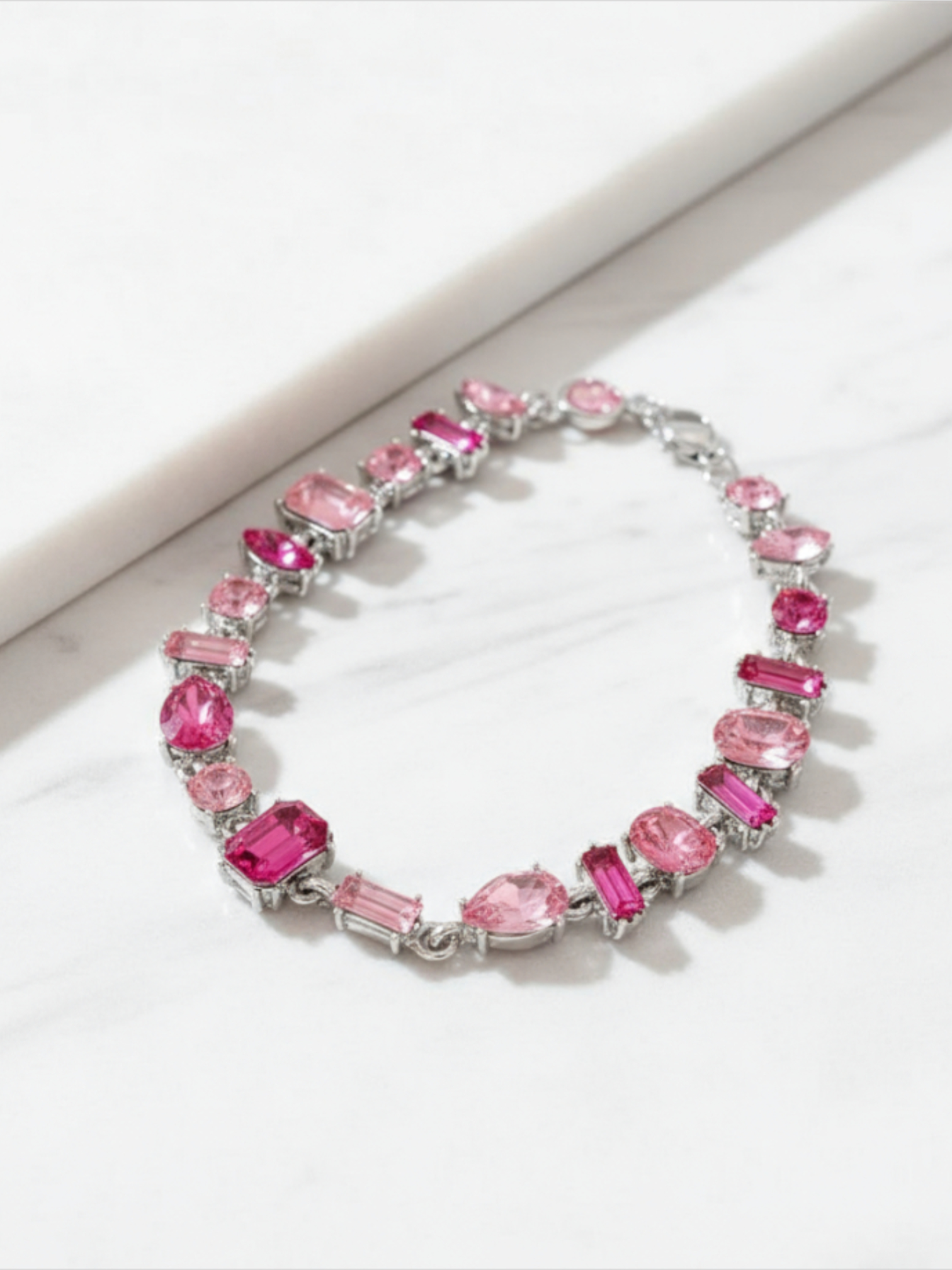 Renkli Taşlı Gema Gümüş Renk Su Yolu Çelik Kadın Bileklik