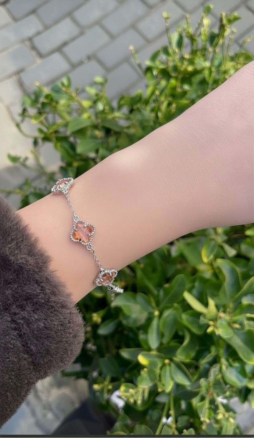Yonca Modeli VIP Kristalli Kadın Çelik Bileklik