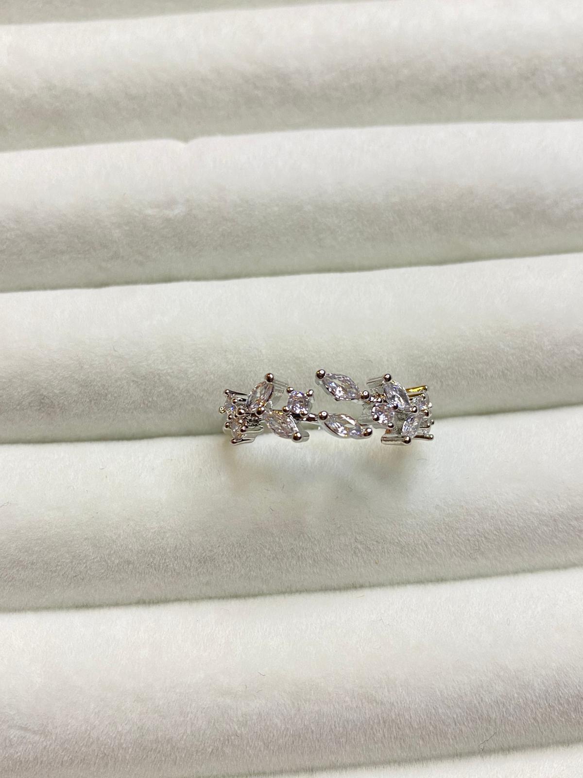 Yaprak Modeli Zirkon Taşlı Zarif Tasarım Çelik Kadın Yüzük- Pinterest Modeli