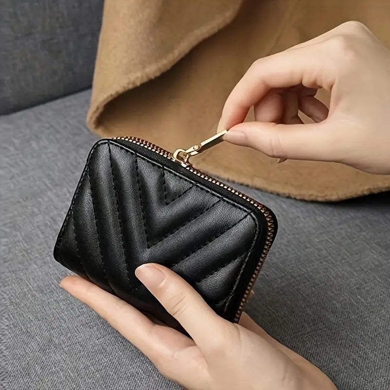 Kadınlar İçin Şık Cüzdan | Geniş Kapasiteli Kartlık, Fermuarlı Kapanış, Altın Tonlu Donanım Detaylı Tasarım