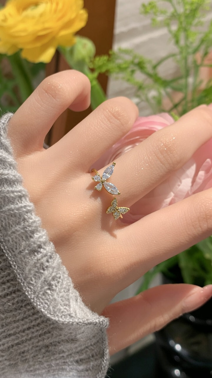 Kelebek Modeli Zirkon Taşlı Ayarlanabilir Kadın Yüzük