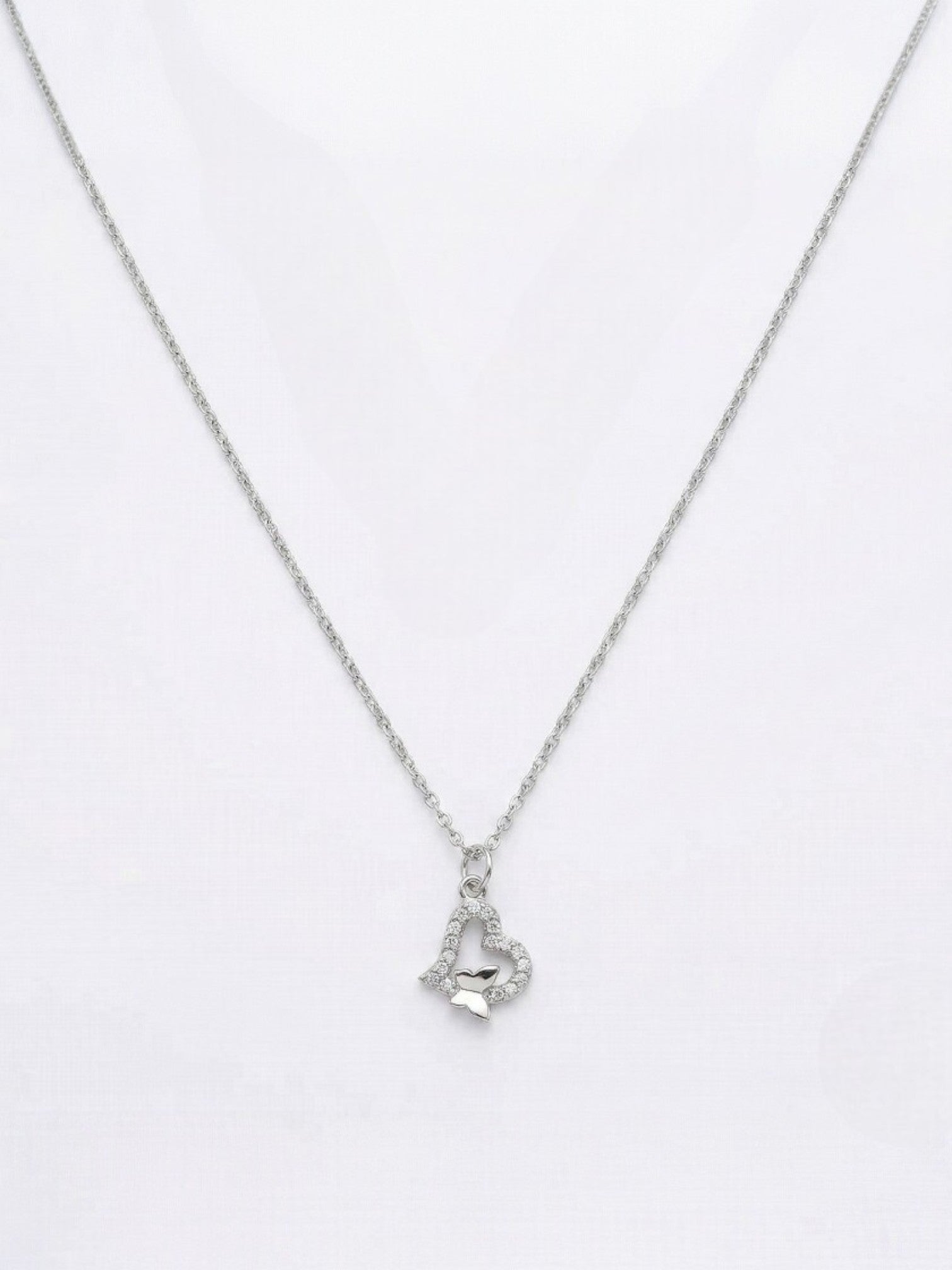 Kelebek Detaylı Minimal Kalp Kadın Kolye