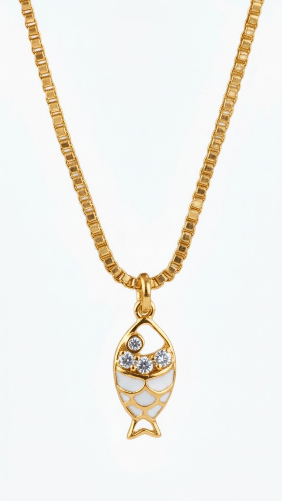 Balık Figürlü Taşlı Kolye – Minimal Kadın Kolye