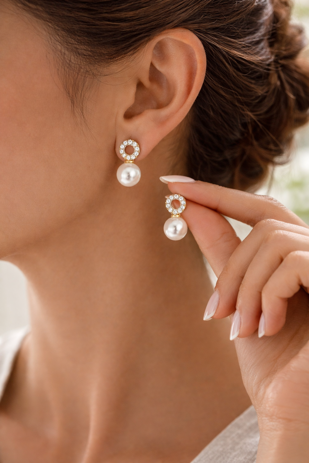 İnci Detaylı Zirkon Taşlı Kadın Çelik Küpe – Zarif Halka Model Sallantılı Küpe