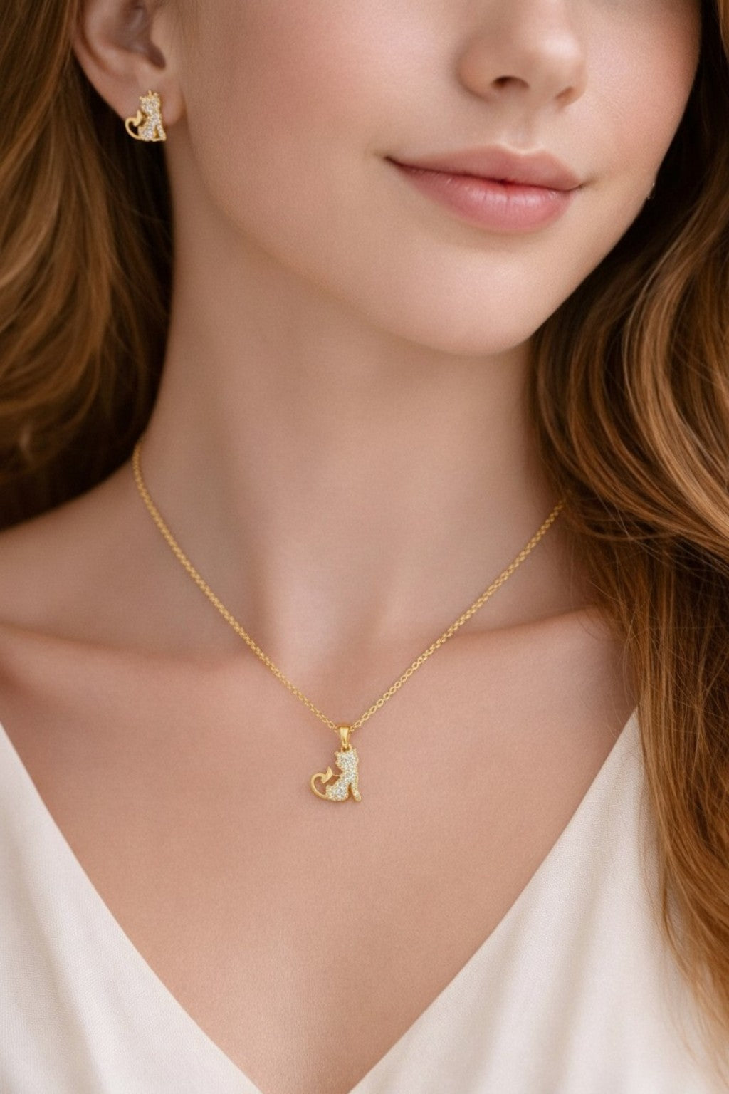 Kedi Figürlü Kolye ve Küpe Seti | Taşlı Çelik Takı Seti (Kararma Yapmaz)