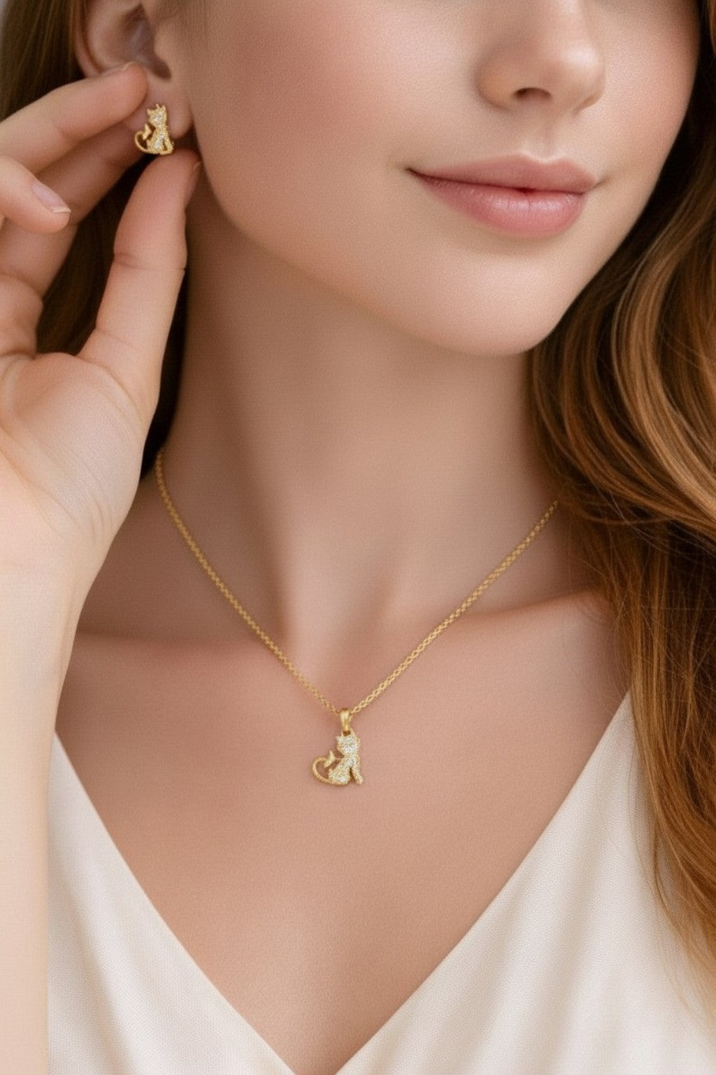 Kedi Figürlü Kolye ve Küpe Seti | Taşlı Çelik Takı Seti (Kararma Yapmaz)