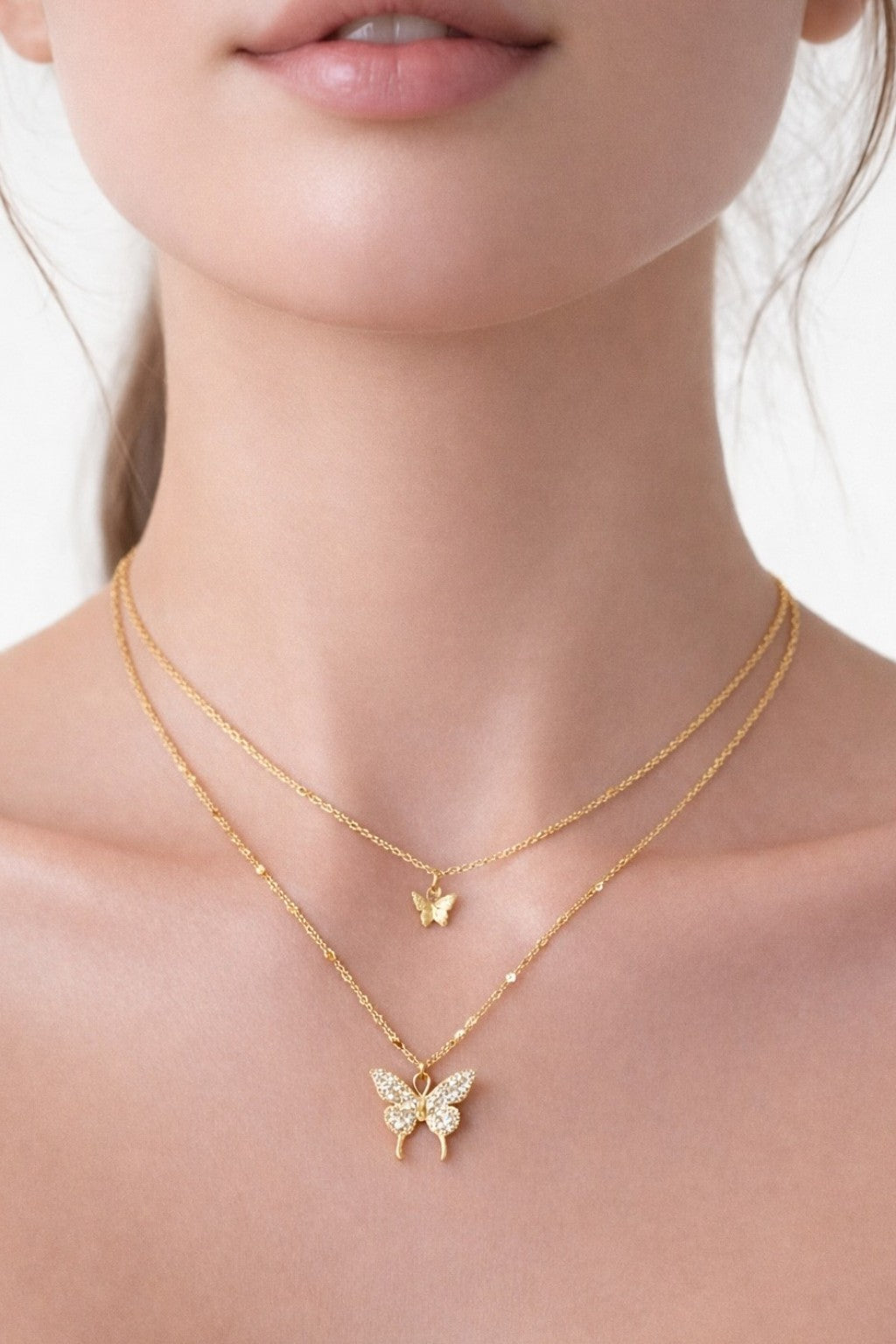 Çift Katlı Kelebekli Kadın Kolye